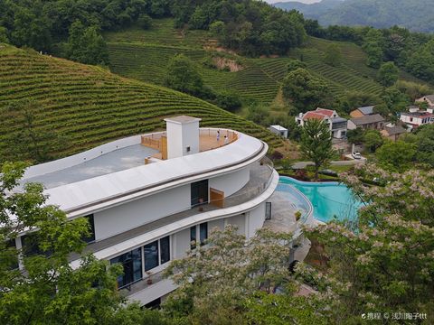 Tangchi Hot Spring Holiday Resort
