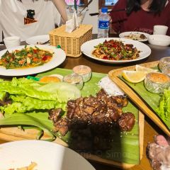 西雙曼傣.邊境傣味.野生菌手抓飯.炒野生菌（南屏街•百大新天地店）張用戶圖片