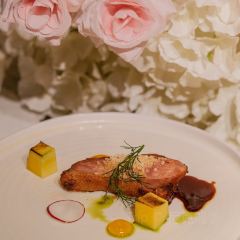 Flaky clouds ART CONCEPT RESTAURANT 여행 사진