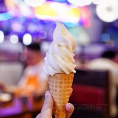 沪九哥·羊蝎子牛腩煲龙虾烧烤(大宁店) 여행 사진