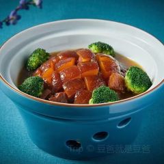 Yinchuan Tongfu Hotel · HuangHe Lou restaurant User Photo