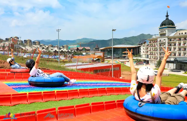 Grass Sledging in Zhangjiakou