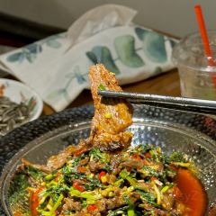 Jinhuashiliyinyuecanba User Photo