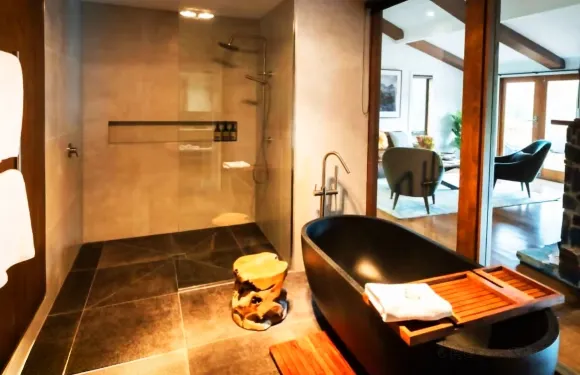 Peppers Cradle Mountain Lodge Tavern Bar & Bistro