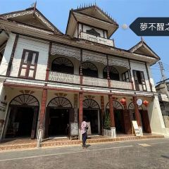 Moung Ngwe Zin User Photo