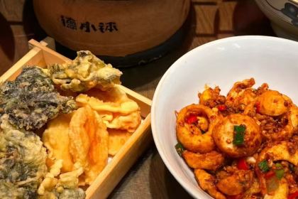 德小钵·肥肠馆(金钻店)