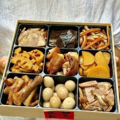 万厨娘卤肉馆（中央城店） User Photo