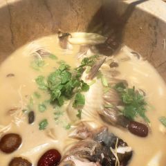 胜鱻潭蒸汽石锅鱼(五一北路店) User Photo