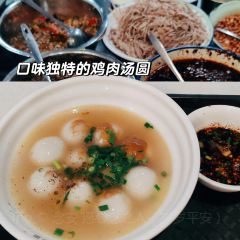 Zhouhongyayangroufen (fukang) 여행 사진