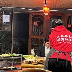 老號李小腸特色燒烤園(航天路店)張用戶圖片