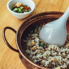 毛奎老豬腳火鍋張用戶圖片