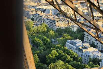 Madame Brasserie - Tour Eiffel