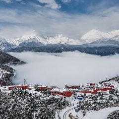 明记烧肉米线烧肉卷粉(中心小学店) User Photo