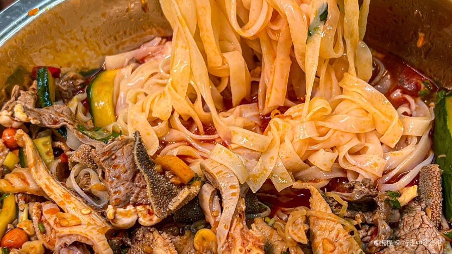 铛牛佬牛肉牛杂火锅城(江滨店)