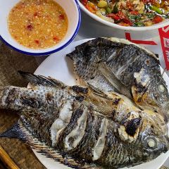 勐养夺命小串串烧烤(嘎龙烧烤城分店) User Photo