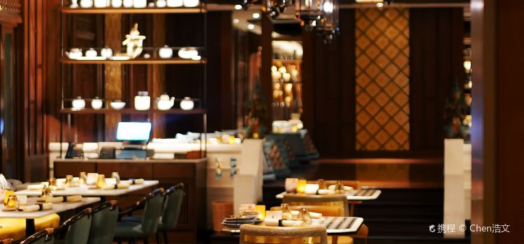 Waterfront Khao Lak International Dining