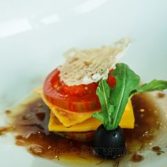Longta 186m Yunshang Western Restaurant User Photo