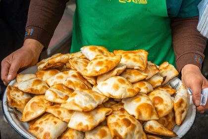 艾沙江达吾提烤包子(新友好美食街店)