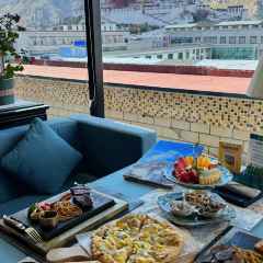 温莎咖啡公馆(布达拉宫景观店) User Photo