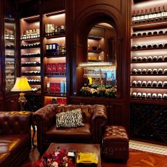 UNIVERSAL BUND BAY User Photo