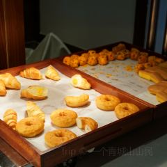 春山外精品汤屋度假酒店·悦食餐厅 여행 사진