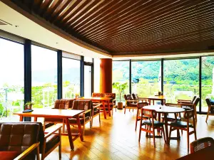 新月集星舟咖啡館