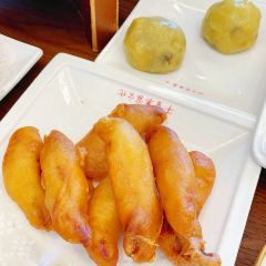 Hongyunhuoguoxiaozhan (sanfangqixiang) User Photo