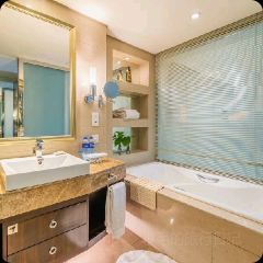 海外海皇冠大飯店海瀾旋轉餐廳張用戶圖片