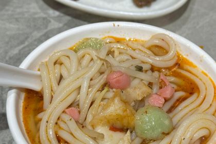 JUE WEI YA GUO QIAO MI XIAN