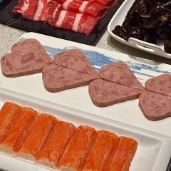 御屋鲜品鲜切牛肉火锅自助(胶州龙湖天街店) User Photo