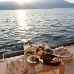 留白LIUBAI·菡萏驿海景度假酒店·留白Villa·菡萏驿海景餐厅(双廊店) User Photo