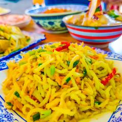 广场小吃城 User Photo