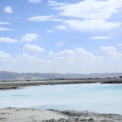 乌素特水上雅丹梦幻星空野奢度假酒店·雅丹之夜 User Photo