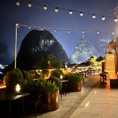 Golden Fish Sky Bar User Photo
