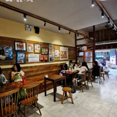 婉泰老挝冰咖啡(曼听公园店) User Photo