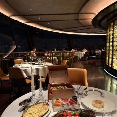 天空之城·全景旋转餐厅 User Photo