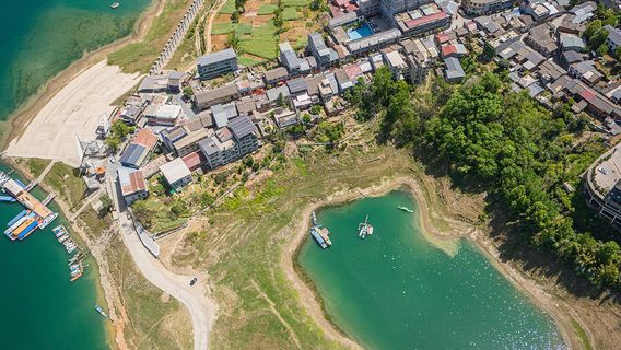 Near No.301 Provincial Road