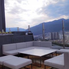 LUNA BAR 여행 사진