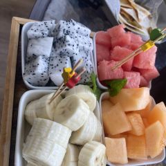 酤居湖景音乐餐吧(安宁店) User Photo