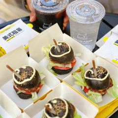 沙朗阿甘鲜肉汉堡(人民公园店) User Photo