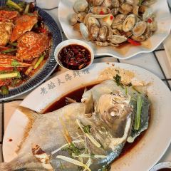 老船夫海鲜馆·本地人肯定·现捞鲜活海鲜(银滩店) User Photo