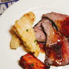 Zhonggengxilaidengjiudian·shengyanbiaozhi Restaurant User Photo