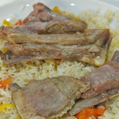 盛添抓饭肉汤馆 User Photo