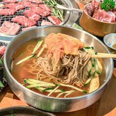 Rouhunkaorouzizhu Restaurant 여행 사진
