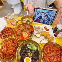 Wuli亲故·韩式炸酱面 User Photo