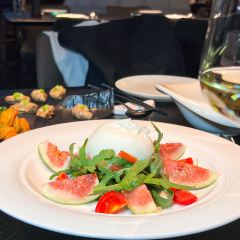 鲜璟台(上海中心) User Photo