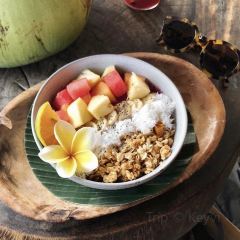 THE LAWN CANGGU User Photo