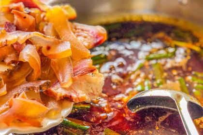 Hong yan qing zhen can guan