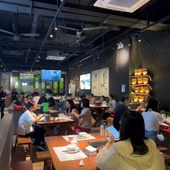 Housestreet Mixed Fish 여행 사진