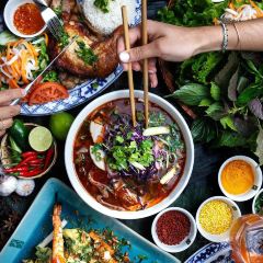 Anh and Chi User Photo